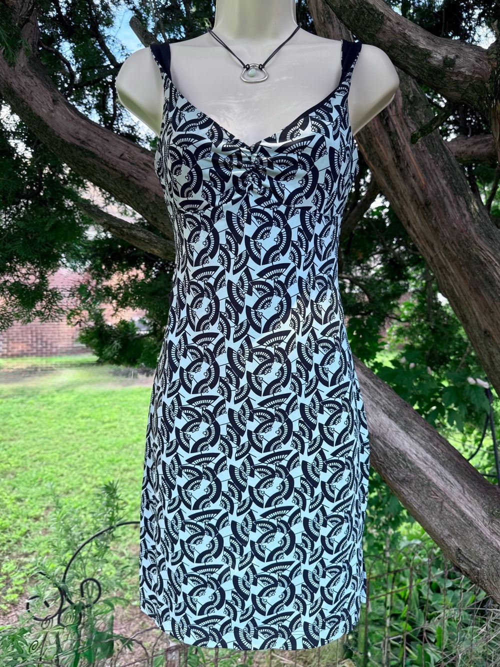 BCBGMaxazria XS Sleeveless Slip Dress Aqua Blue Black Geometric Fan Print V-Neck